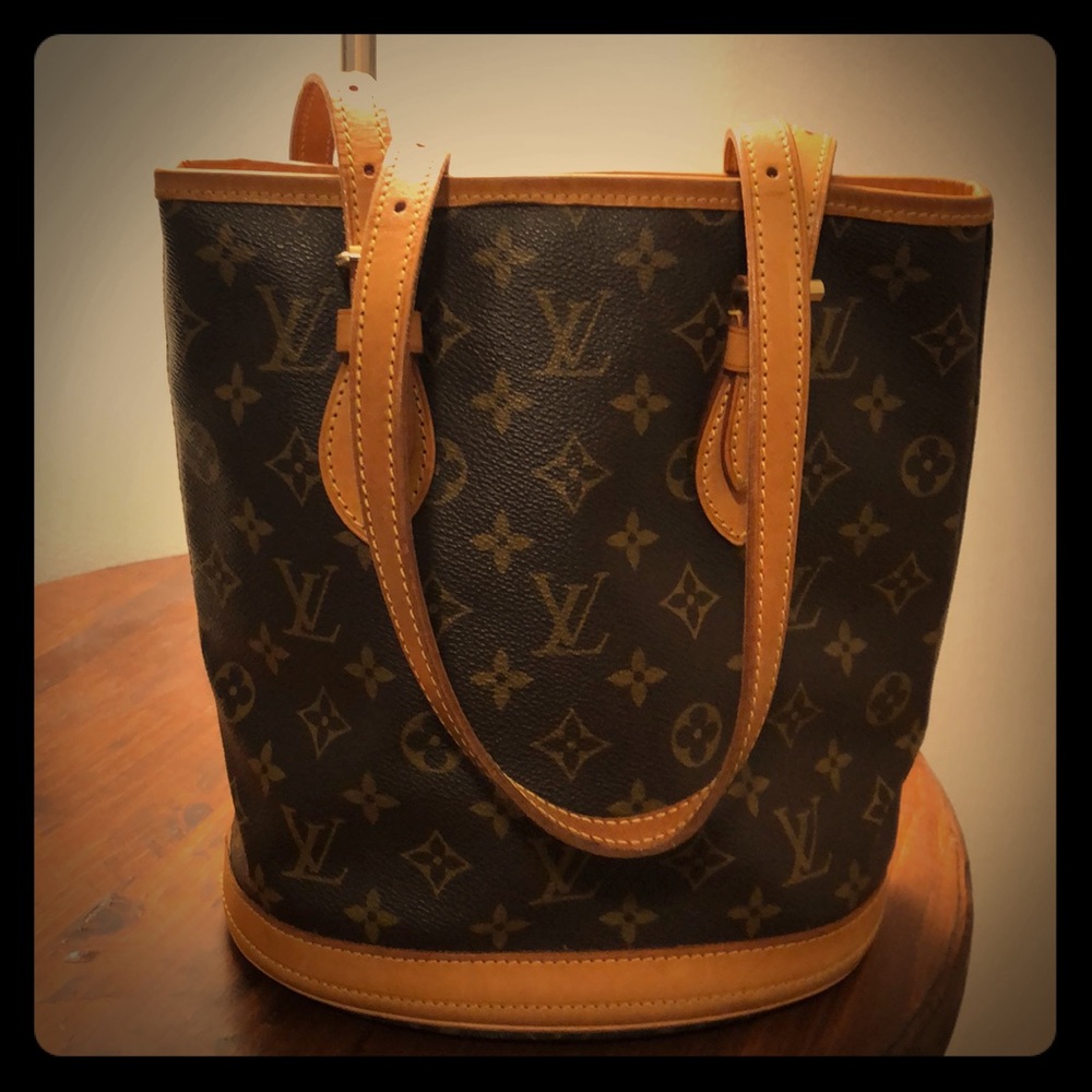 Authentic Louis Vuitton Monogram Small Bucket Bag